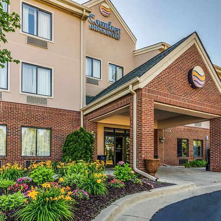 Comfort Inn & Suites University South Ann Arbor Extérieur photo